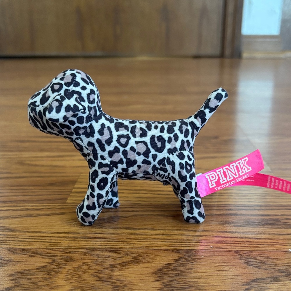 Victoria’s Secret PINK cheetah print mini pup